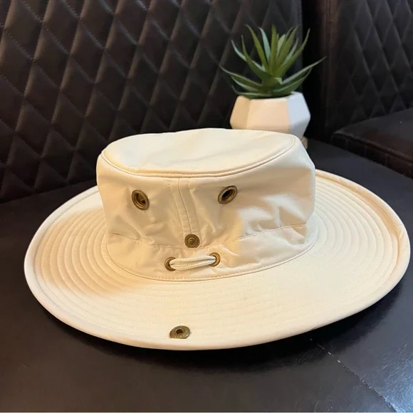 TILLEY HAT - Picture 2 of 7